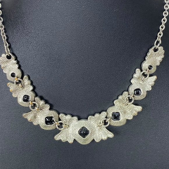 Authentic Vintage Women's Trafari Necklace.  Necklace is Marked - Picture 2 of 11